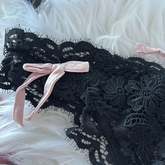 Victoria Secret Lingerie - Picture 7 of 11